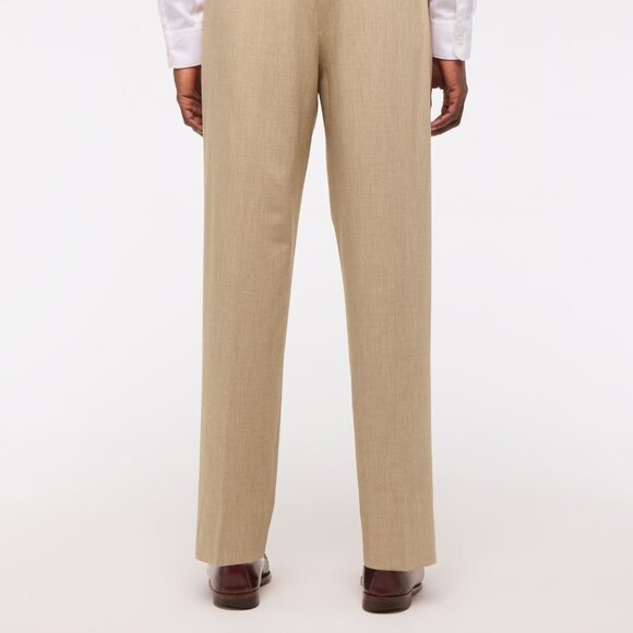 Abercrombie Collins Tailored Linen-Blend Pleated Suit Pant in beige texture - Picture 7 of 12